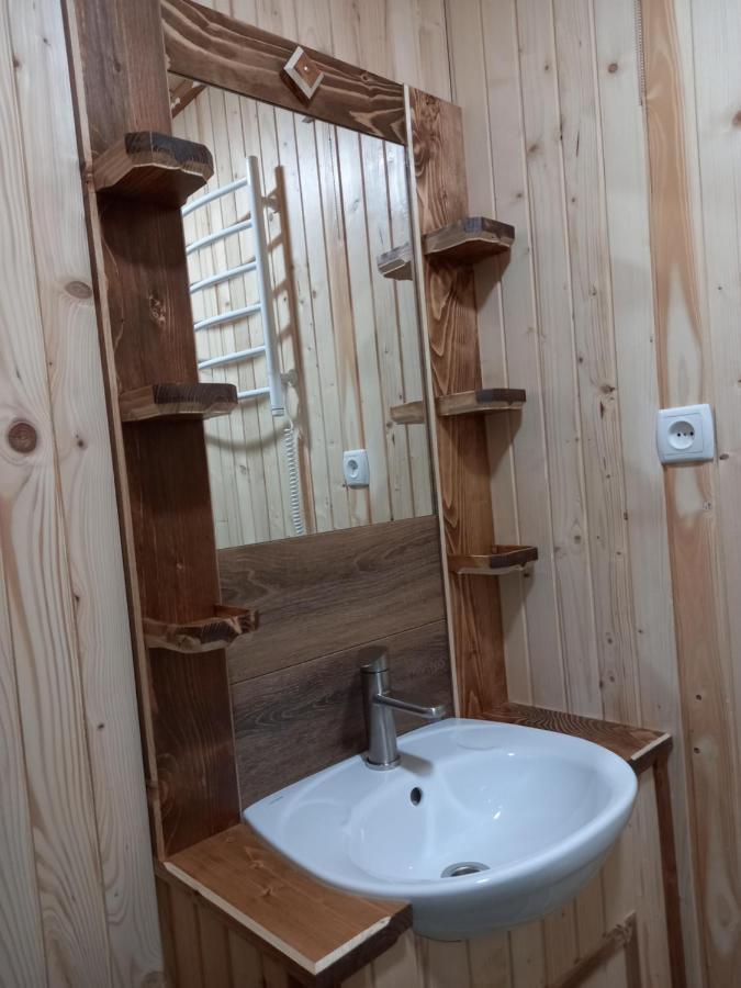 Voyage Tatariv Hotel Bagian luar foto